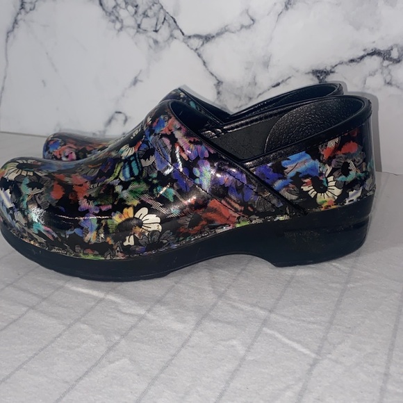 Dansko Professional – Daisy Patent size 38, Women's Watercolor Slip-On Comfort - Picture 3 of 13